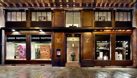 louis vuitton propriétaire|louis vuitton website france.